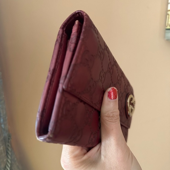 Authentic Gucci Leather Wallet - Picture 7 of 7
